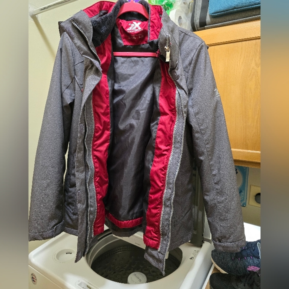 ZeroXposur Grey and Burgandy Jacket